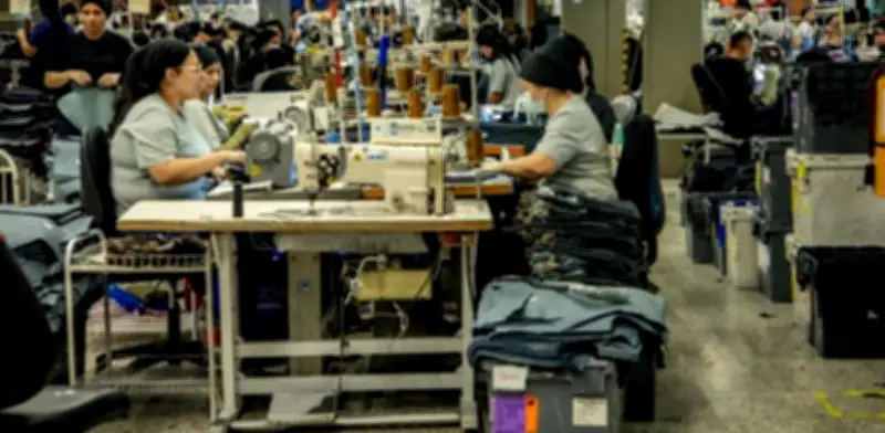 Gobierno creó 369.000 empleos en marzo, pero Minhacienda lo niega