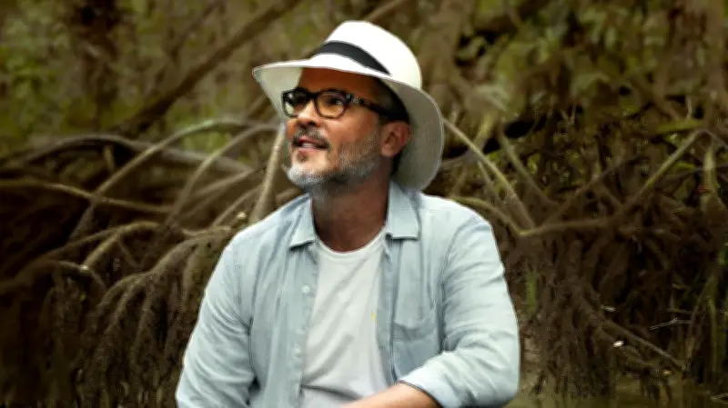 Guillo Vives lanza su primer álbum 'A mi manera' tras décadas cantando