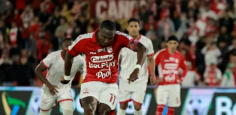 Hugo Rodallega anota triplete y Santa Fe golea 4-0 al América