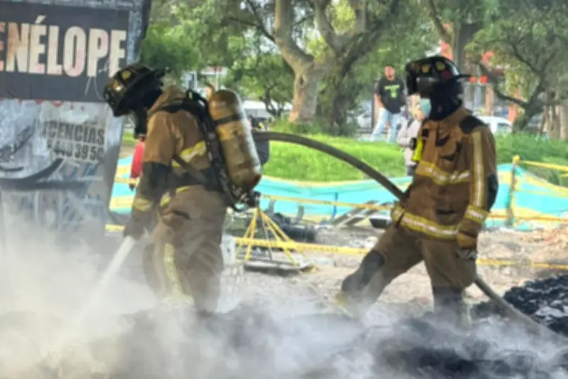 Incendio en carrera 68 de Bogotá causa caos vial y moviliza a bomberos