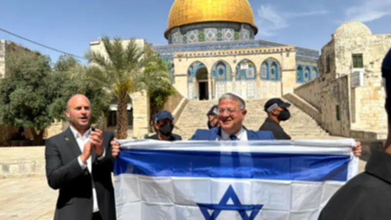 Israel: video de Ben Gvir humillando activistas de flotilla a Gaza genera condena global