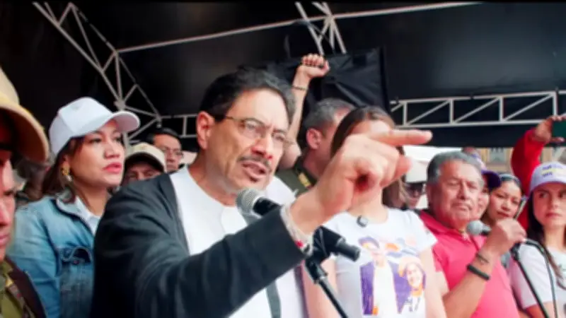 Iván Cepeda anuncia revolución agraria y reta a Uribe y Valencia en el Día del Trabajo