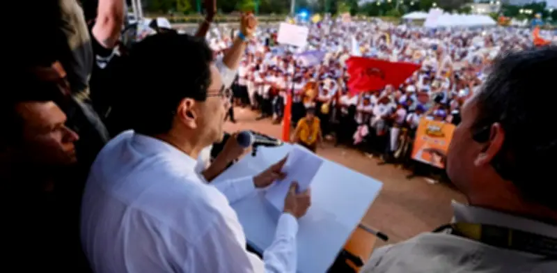 Iván Cepeda defiende paz total y promete implementar Acuerdo de 2016