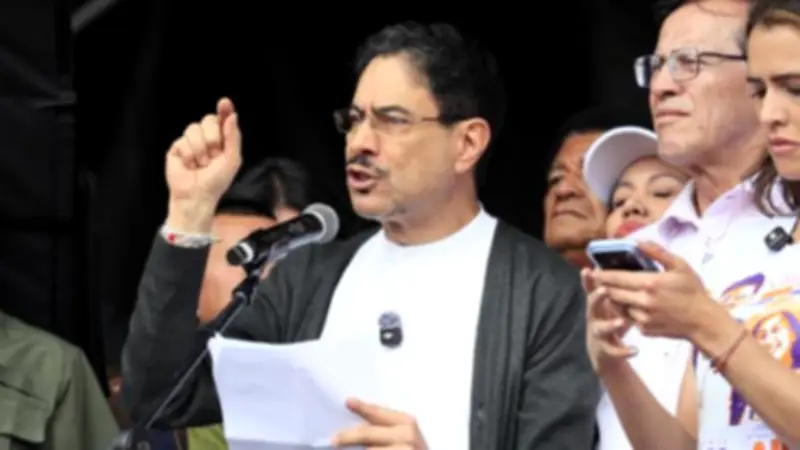 Iván Cepeda denuncia presiones de grupos armados en elecciones