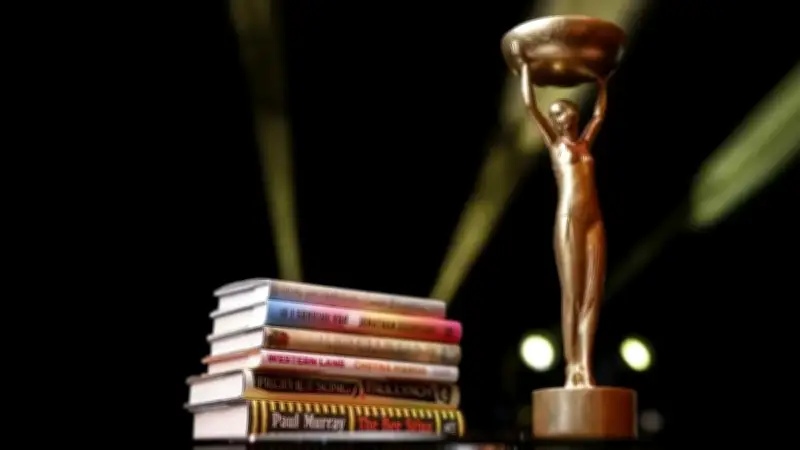 Katie Kitamura roza el Booker y el Pulitzer con 'Audición'