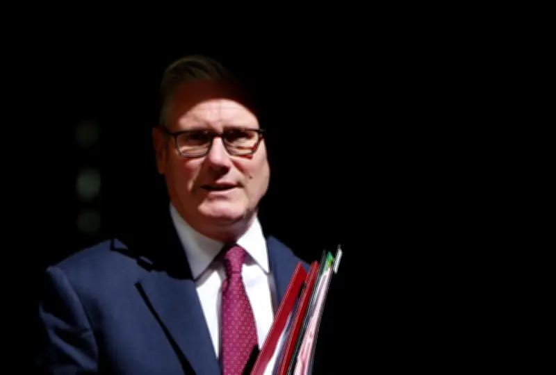 Keir Starmer se tambalea en el poder por crisis de confianza y divisiones internas