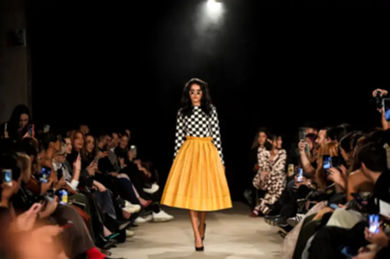 Kika Vargas inaugura Bogotá Fashion Week 2025 con colección SS/Resort 27