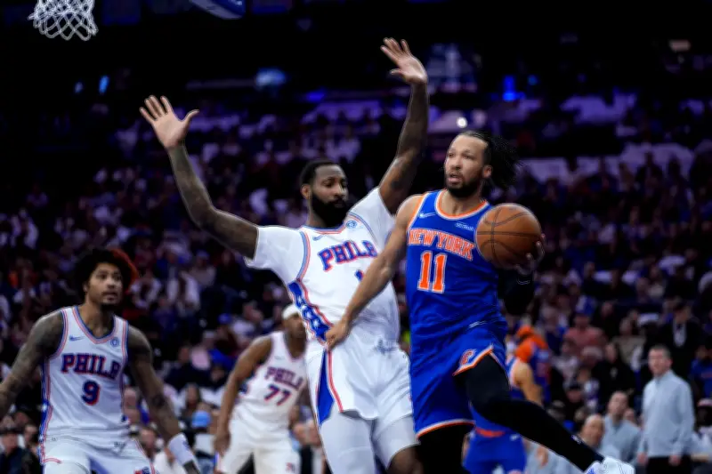 Knicks dominan a 76ers y quedan a un paso de finales del Este