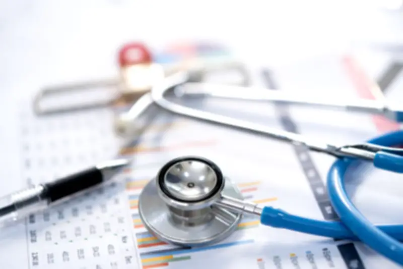La crisis de salud que recibirá el próximo gobierno en Colombia