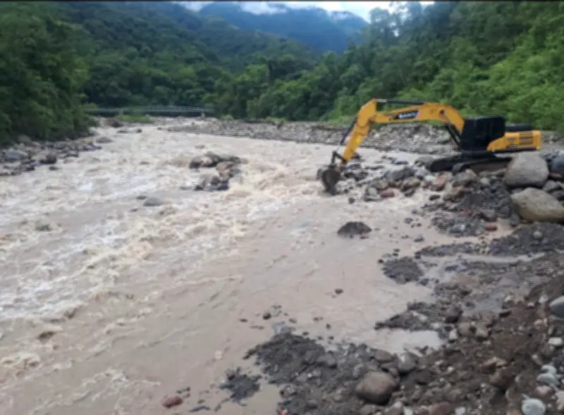 Lluvias en Cundinamarca dejan derrumbes y familias incomunicadas