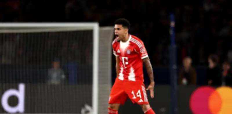 Luis Díaz: dos goles nominados al mejor de la Bundesliga 2025/26