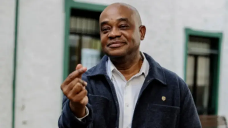 Luis Gilberto Murillo renunciaría a candidatura presidencial para apoyar a Iván Cepeda