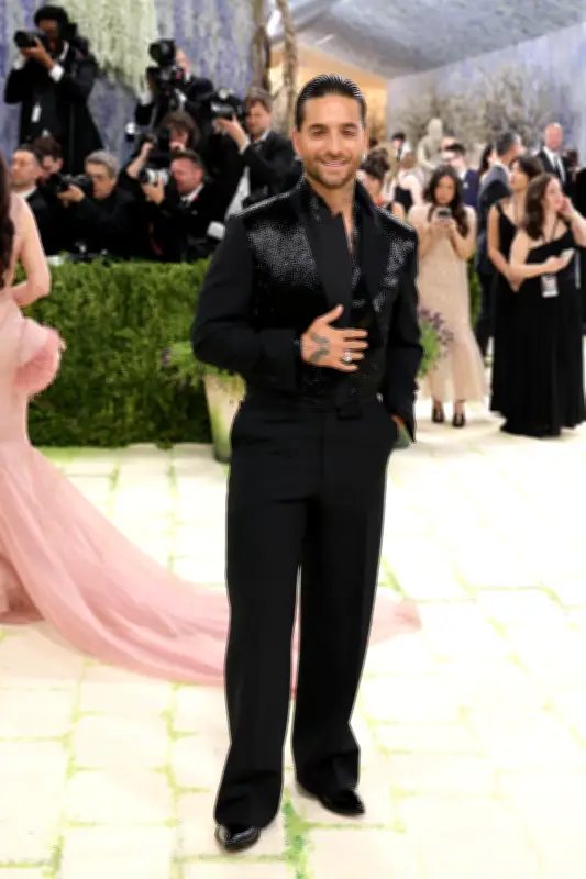 Maluma deslumbra en la gala del MET 2026 con un traje inspirado en Colombia
