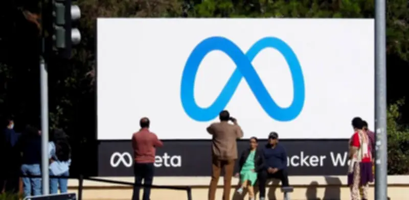 Meta despide 8.000 empleados y se reorganiza en torno a la inteligencia artificial