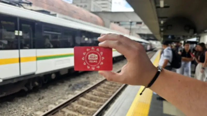 Metro de Medellín lanza tarjeta Cívica edición Maluma