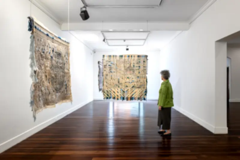 Miguel Mesa Posada explora riqueza y colonialismo en exposición "Potosí"