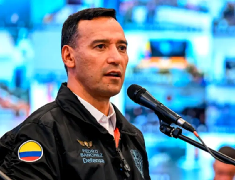 Mindefensa desmiente audio de disidencias a favor de Iván Cepeda y lo atribuye a extorsionador