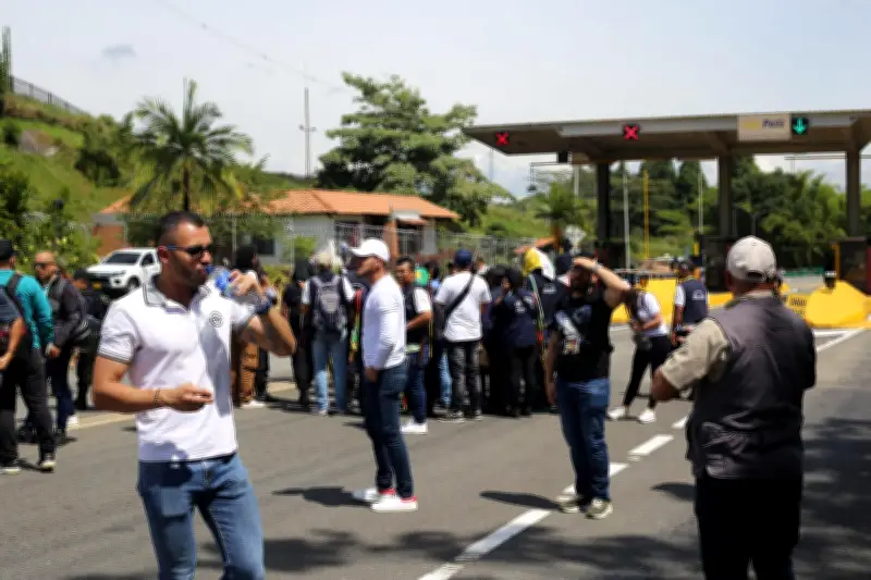Minga indígena bloquea peajes en Autopistas del Café en Caldas