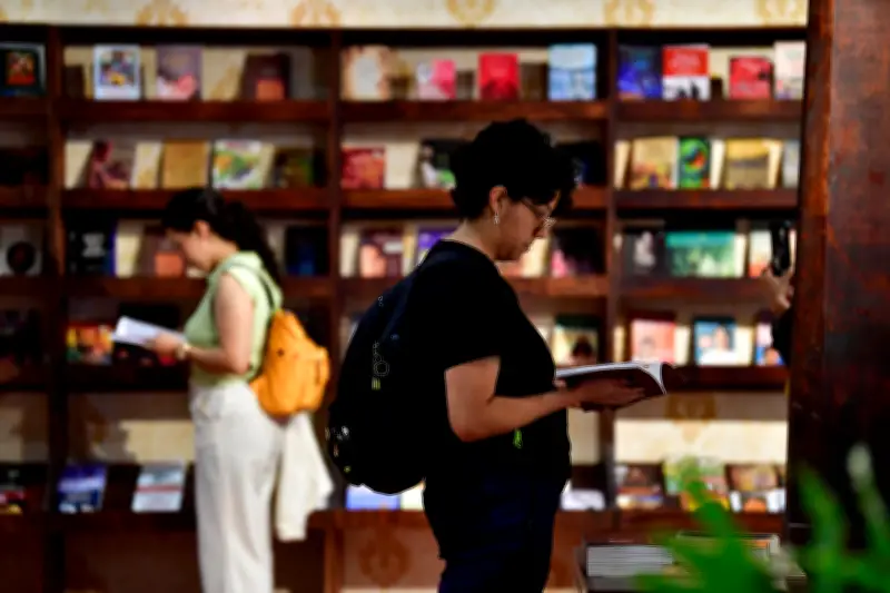 Más de 1,8 millones de colombianos no saben leer ni escribir