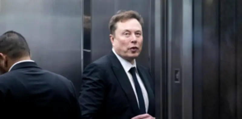 Musk invertirá US$55.000 millones en megaproyecto de chips para IA