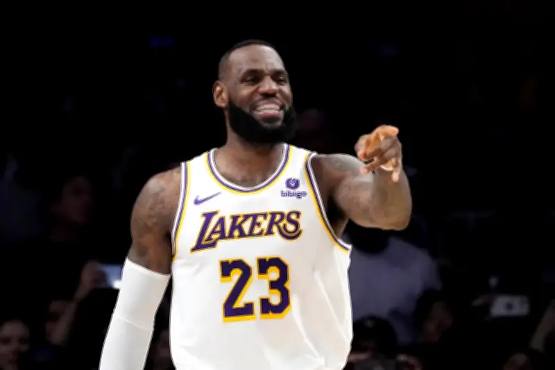 NBA: Semifinales de conferencia arrancan con duelos electrizantes