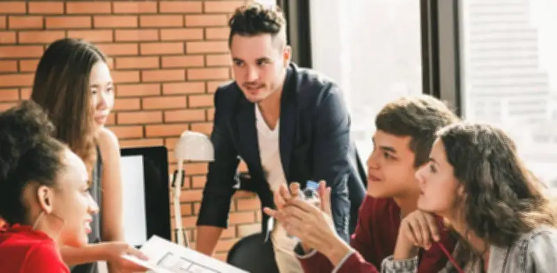 Ni solo salario ni solo vocación: ¿qué esperan hoy los jóvenes del trabajo?