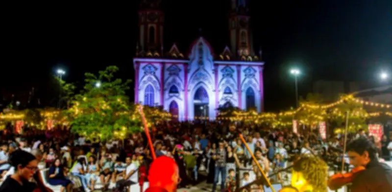 Noches de Centro vuelve a la plaza San Nicolás con música y gastronomía