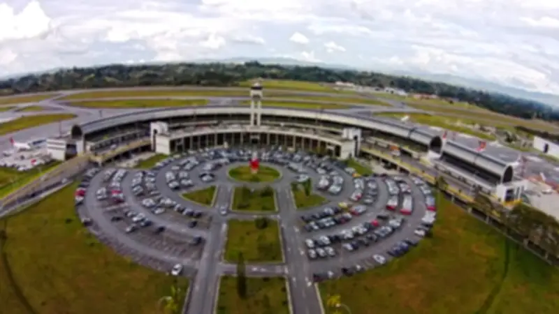 Nuevo punto de transporte público hacia aeropuerto José María Córdova en Medellín