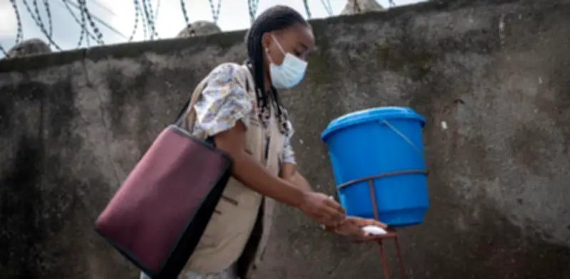 OMS reporta 177 muertes por ébola en Congo y advierte que epidemia podría ser mayor