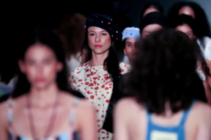 Outfits en Bogotá: así se visten en la capital colombiana