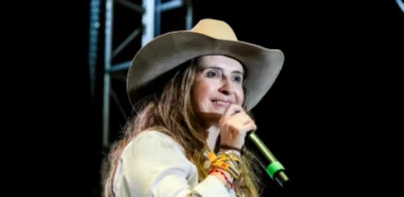 Paloma Valencia promete agua potable y vía al Llano para el Meta