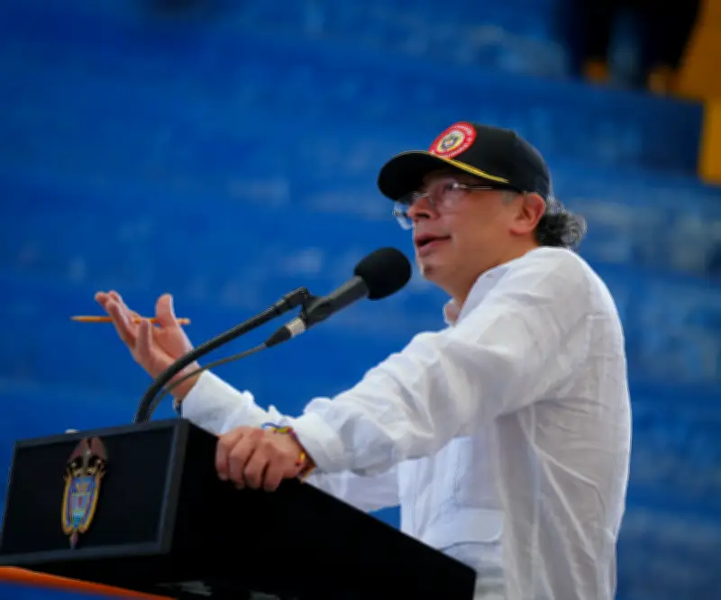 Petro convoca marchas del Día del Trabajo y propone Asamblea Constituyente