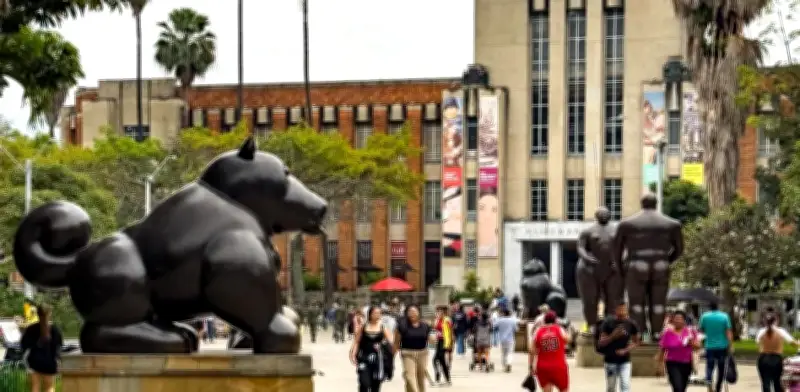 Plaza Botero de Medellín inicia su transformación con obras en calle Calibío