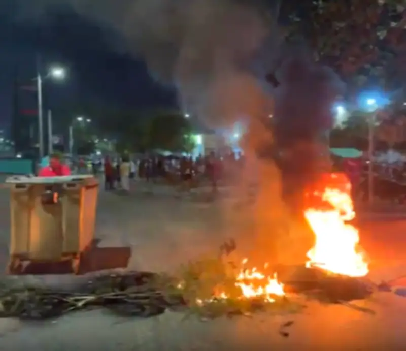 Protesta en Cartagena por falta de agua en conjunto residencial