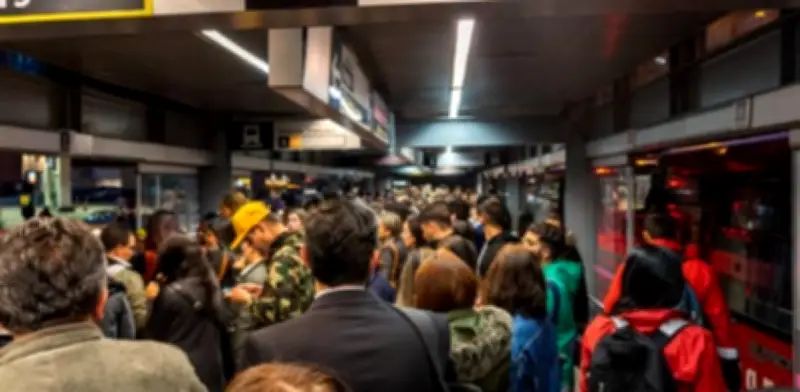 Protestas en calle 26 afectan a 125.000 usuarios de TransMilenio