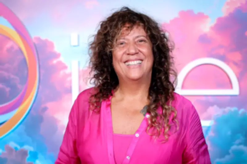 Rosana regresa tras siete años con su proyecto OMOW y docuserie "Sin Miedo"