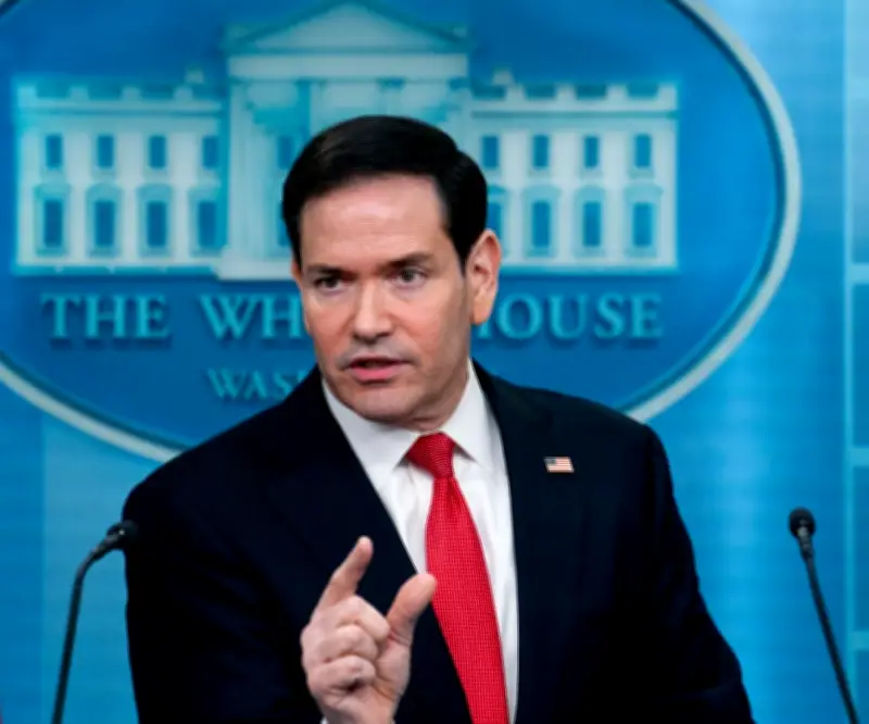 Rubio asegura que su viaje al Vaticano fue planeado antes de tensiones Trump-papa