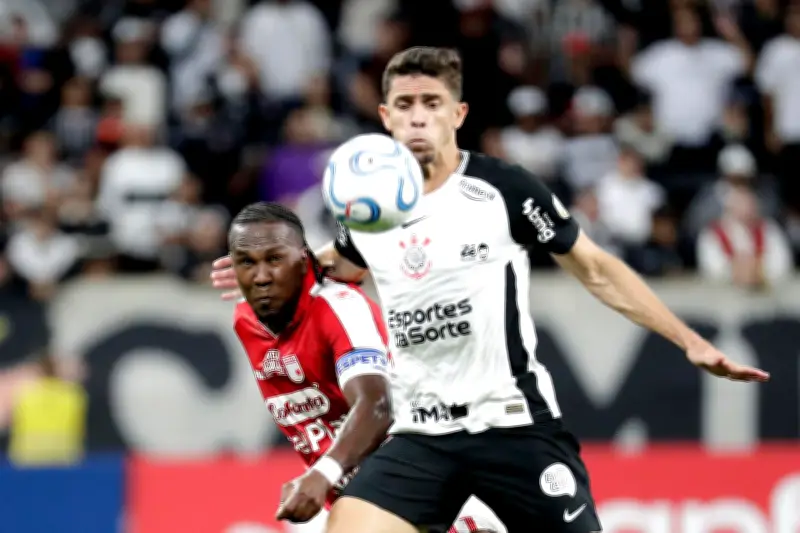 Santa Fe recibe a Corinthians con urgencia de victoria en Copa Libertadores