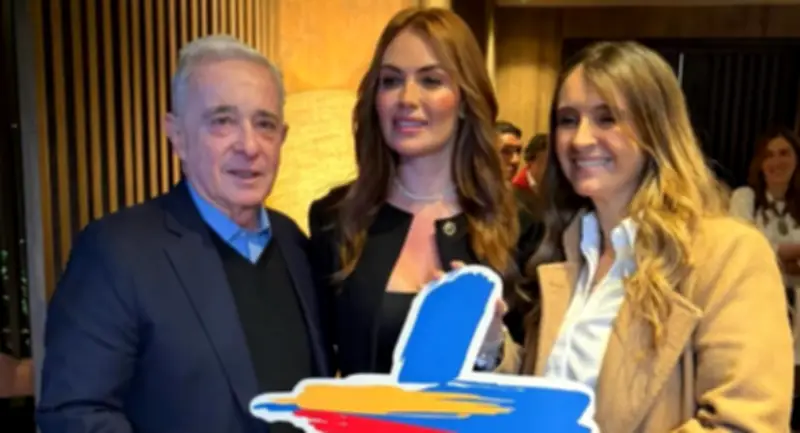 Sara Uribe enfrenta críticas por entrevistar a Paloma Valencia en nuevo programa