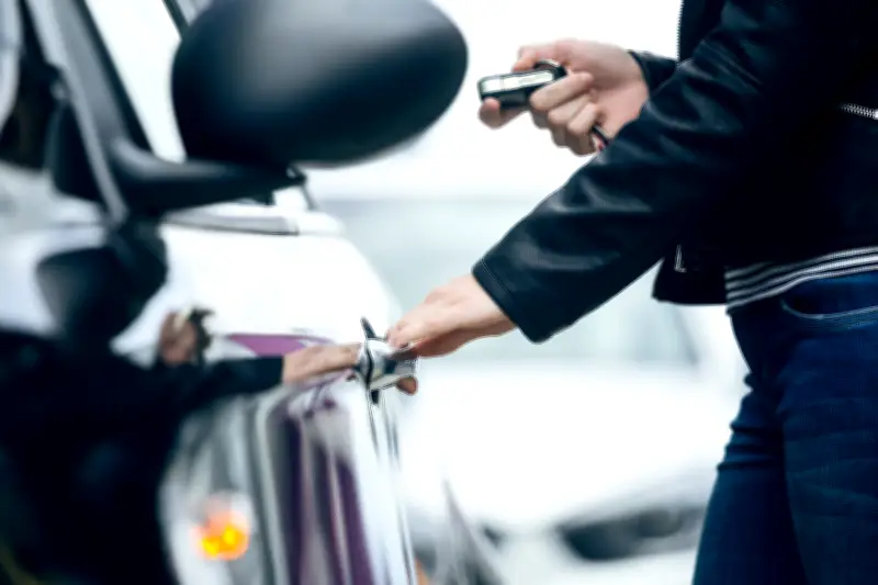Sector automotor colombiano acelera: 26.787 matrículas en abril de 2026