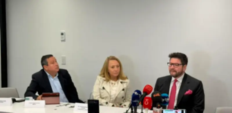 Sector salud propone 14 consensos para enfrentar crisis y pide plan de choque