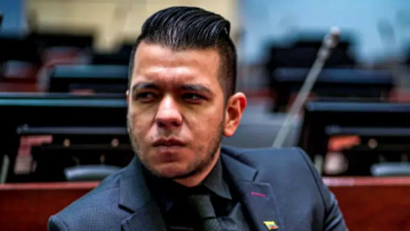 Senador Jota Pe Hernández denuncia plan para asesinarlo: revela quiénes estarían detrás
