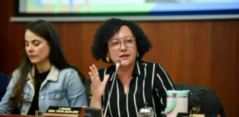 Senadora Isabel Zuleta denuncia violencia política de género ante Procuraduría y CNE
