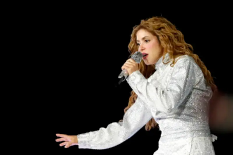 Shakira invita a niños bailarines de Uganda al show del Mundial 2026