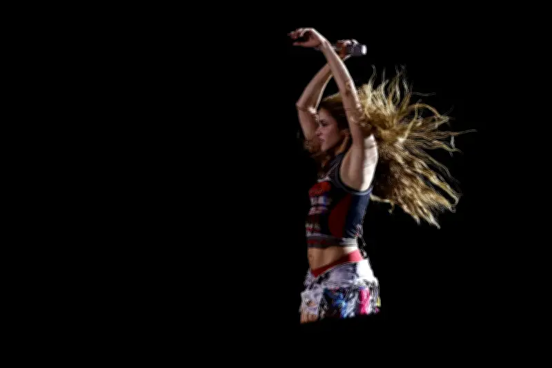 Shakira reúne a millones en concierto gratuito en Copacabana