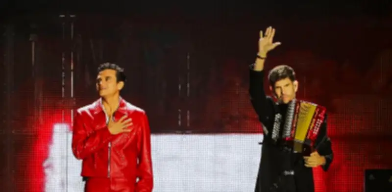 Silvestre Dangond cerró 'El último baile' en Bogotá con lluvia y euforia