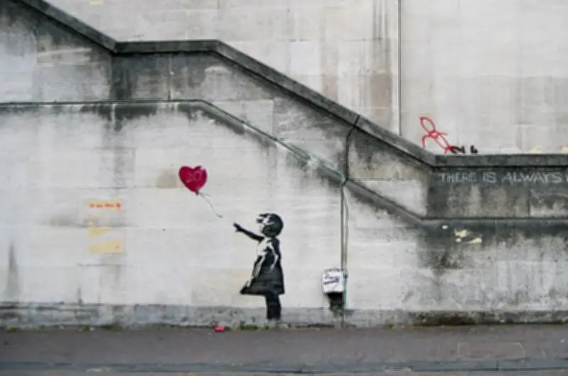Subasta del óleo 'Niña con globo' de Banksy por hasta USD 18 millones