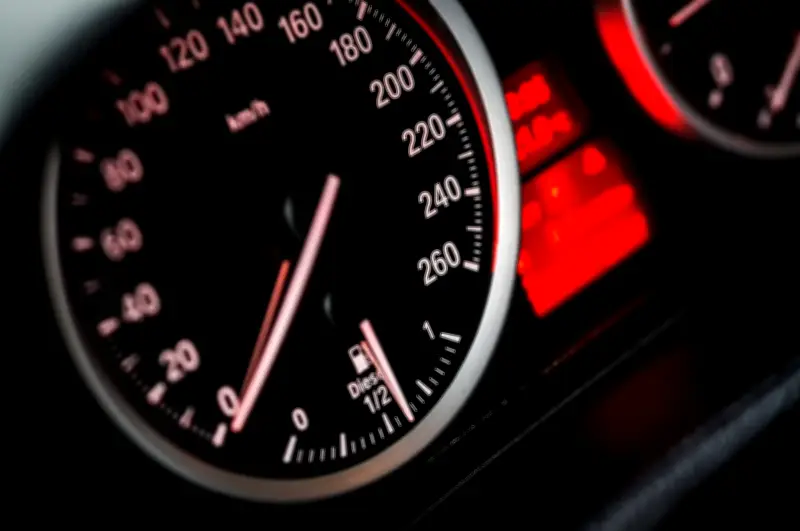 Tablero digital vs análogo: ventajas y desventajas en autos modernos
