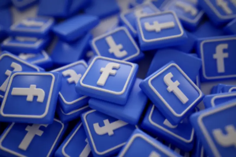 Top 6 descargadores de Facebook para iOS en 2026: FvidGo lidera