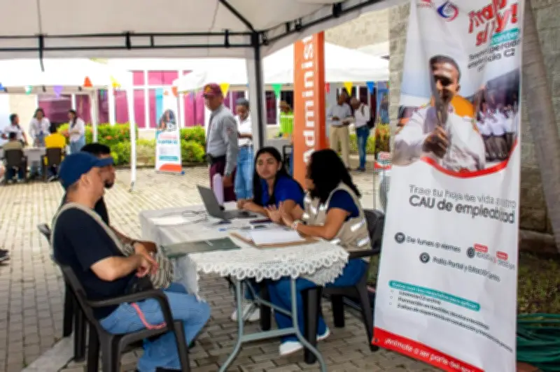 TransCaribe abre 110 vacantes en feria de empleo en Cartagena